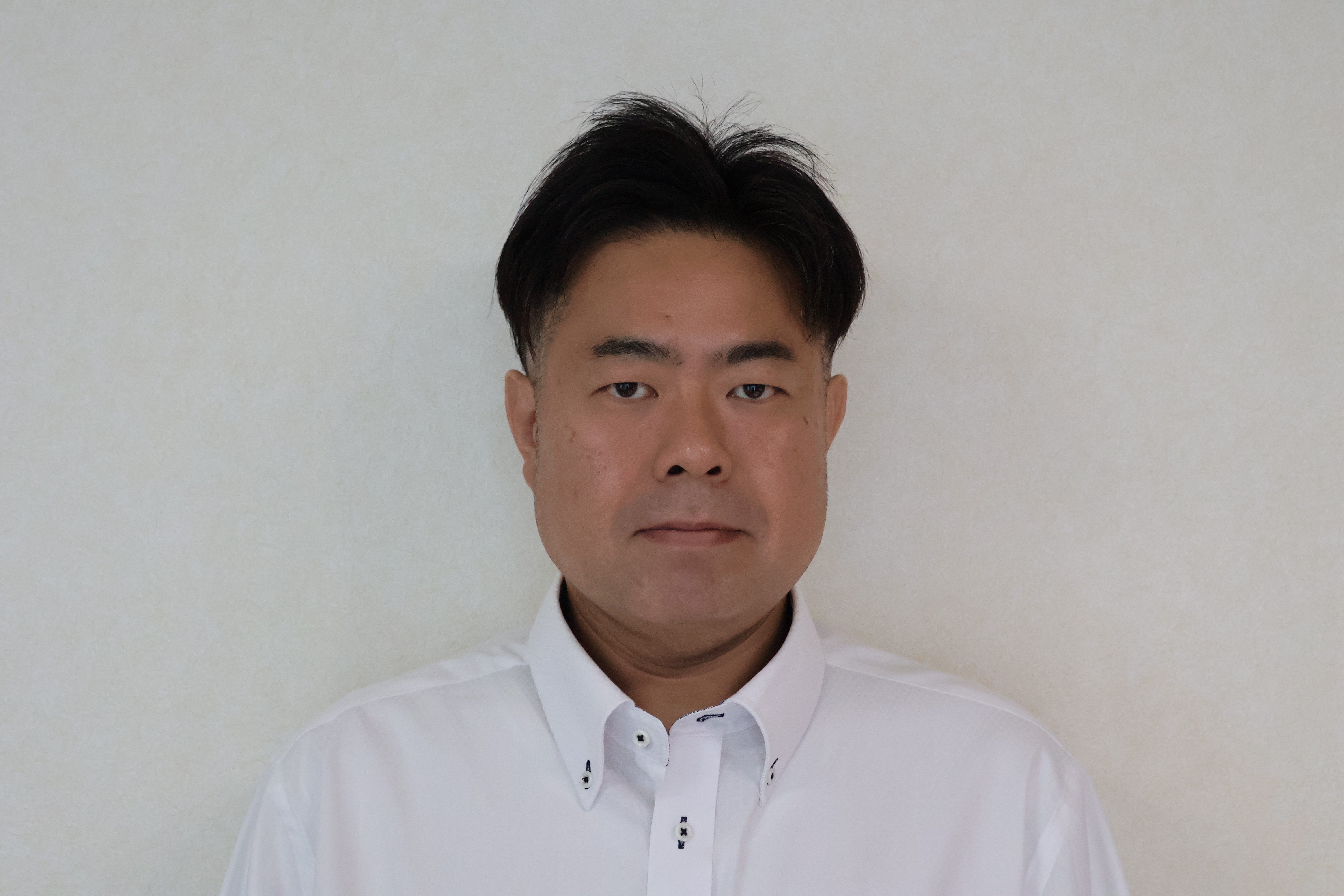 小野関 仁